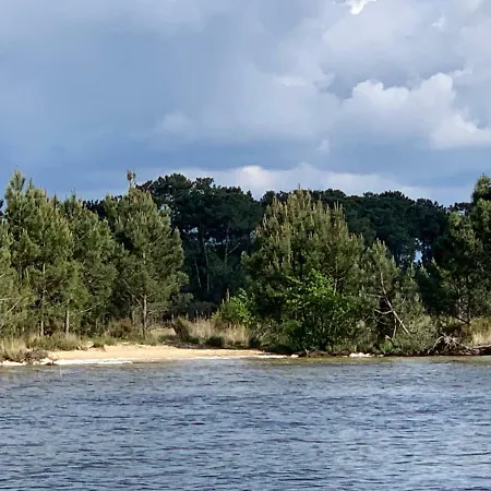Lachanau Paradis Hébergement de vacances *