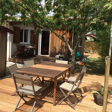 Lachanau Paradis بيت للعطل هورتين